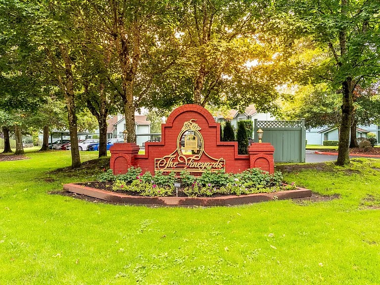 The Vineyards Apartments - Bremerton, WA. — Photo 14