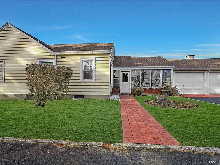 425 Old Shipyard Ln — Photo 23