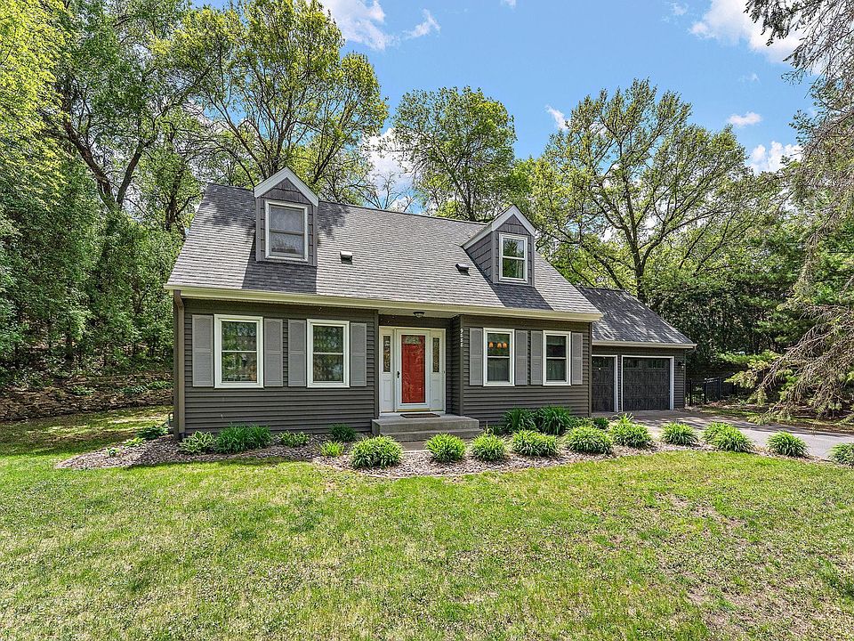1st image of 9888 Oak Shore Dr