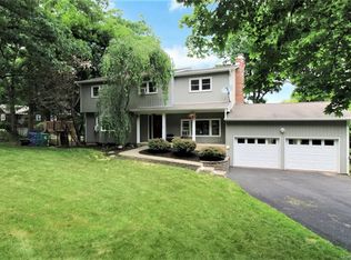 28 Dogwood Dr, Central Valley, NY 10917