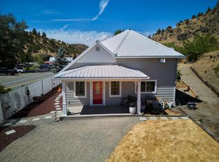 215 Us Highway 26, Mitchell, OR 97750