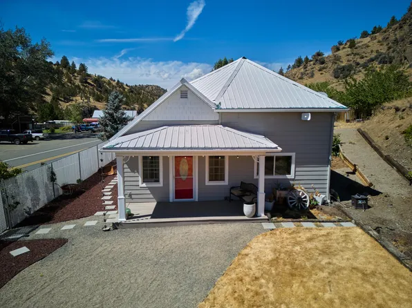 215 Us Highway 26, Mitchell, OR 97750