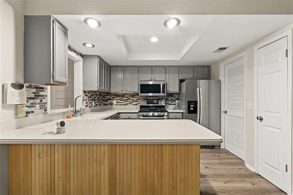 2 bed, 2.0 bath, 1250 sqft, $1,850 — Photo 3