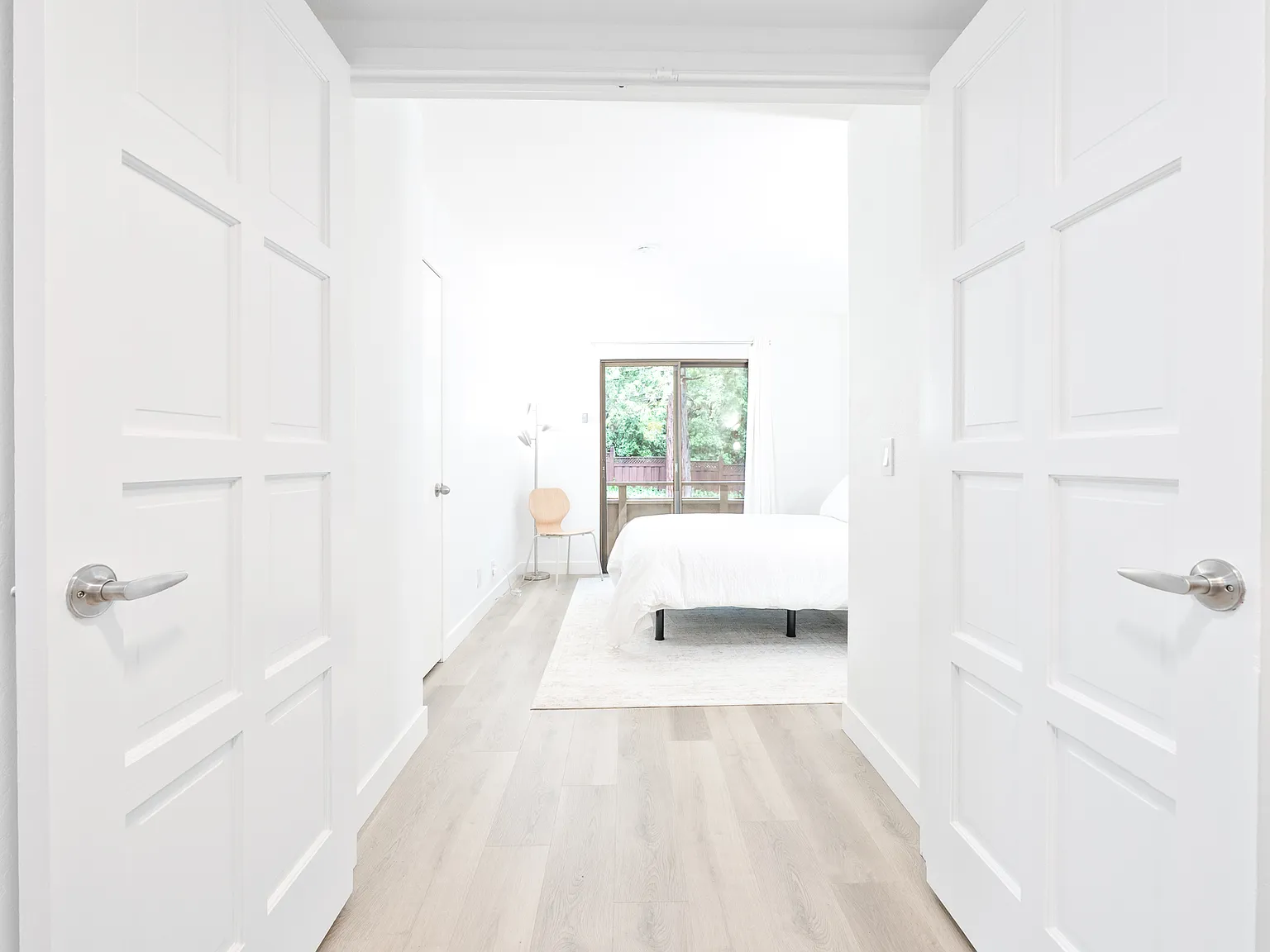 2 bed, 876 sqft, $4,250 — Photo 3