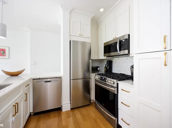 55 West 95th Street image 4 of 8