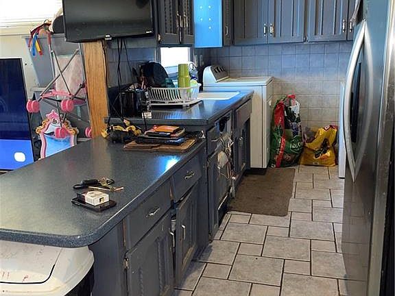 5th image of 5129 Harmony Dr