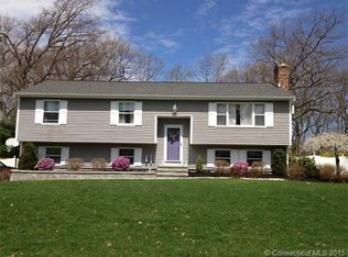 150 October Ln, Plantsville, CT 06479