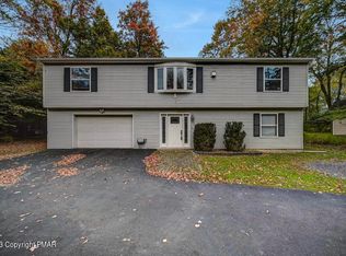 6439 Laurel Rd, Pocono Summit, PA 18346