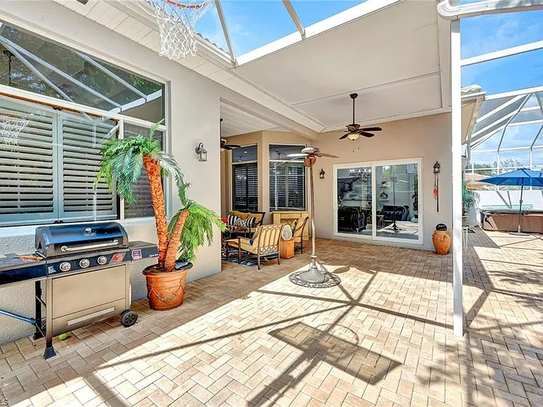 8910 Paseo De Valencia St — Photo 30