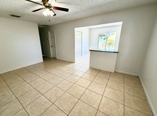 917 Camellia Rd APT B, West Palm Beach, FL 33405