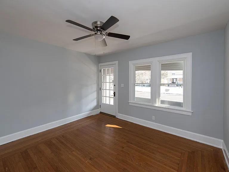 4507 Ashland Ave — Photo 8