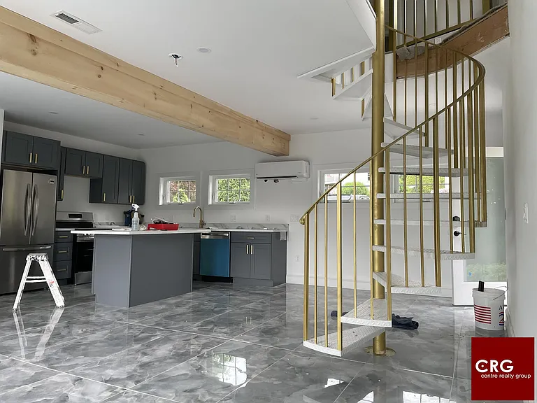 20 Heritage Dr #2 — Photo 4