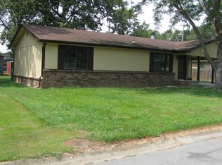 4 Oaken Trl, Jacksonville, AR 72076