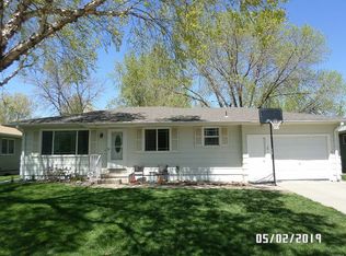 1422 Iowa St, Fremont, NE 68025