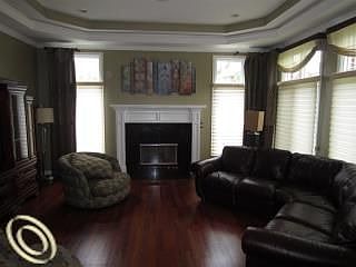 4th image of 18489 Clairmont Cir W
