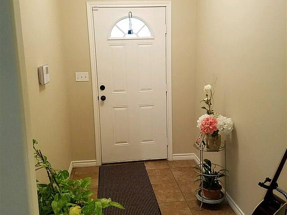 5th image of 2207 N Bois D Arc Ave