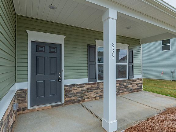 3rd image of 334 Wicker Dr