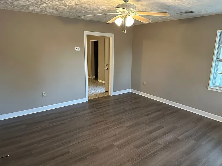 519 Shelton Rd — Photo 6