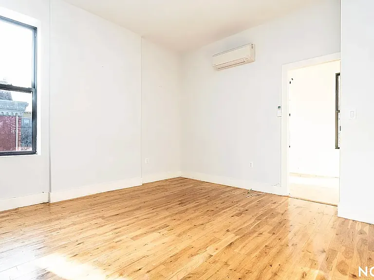 57 Grove St #4C — Photo 4