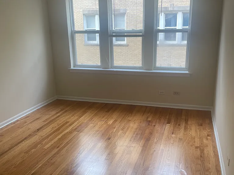 Shakespeare Apartments — Photo 4