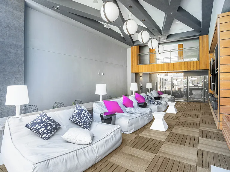 Core Apartments — Photo 19
