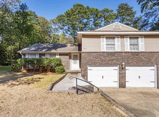 212 Laurel Dr, Gardendale, AL 35071