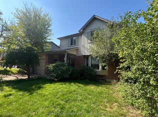 32 Penwick Cres, Richmond Hill, ON L4C 5B4
