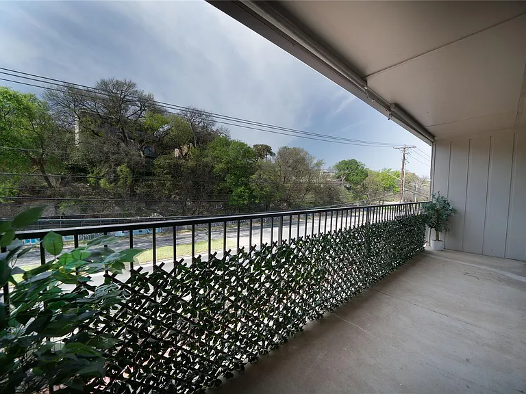500 E Riverside Dr #242 — Photo 26