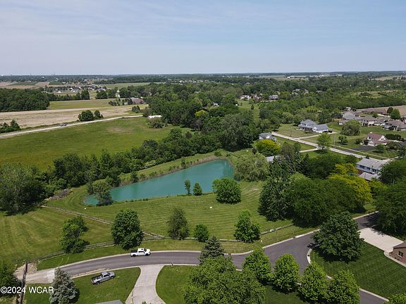 4th image of 1401 Red Bud Dr