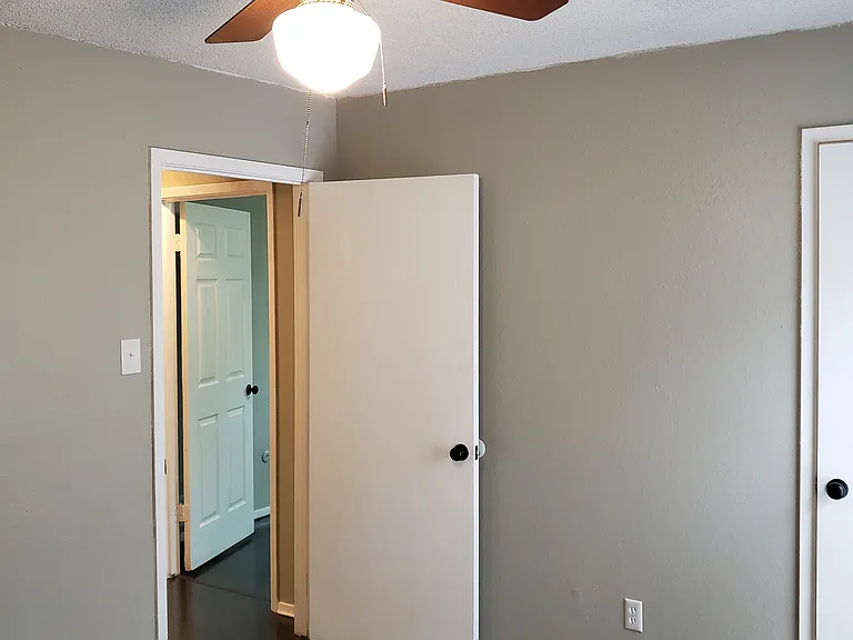 7663 Blue Carriage Ct — Photo 11