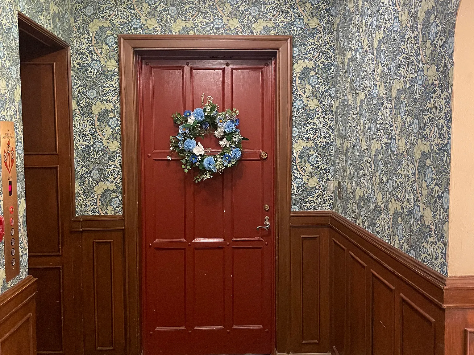 Shaker Blvd, Cleveland — Photo 1