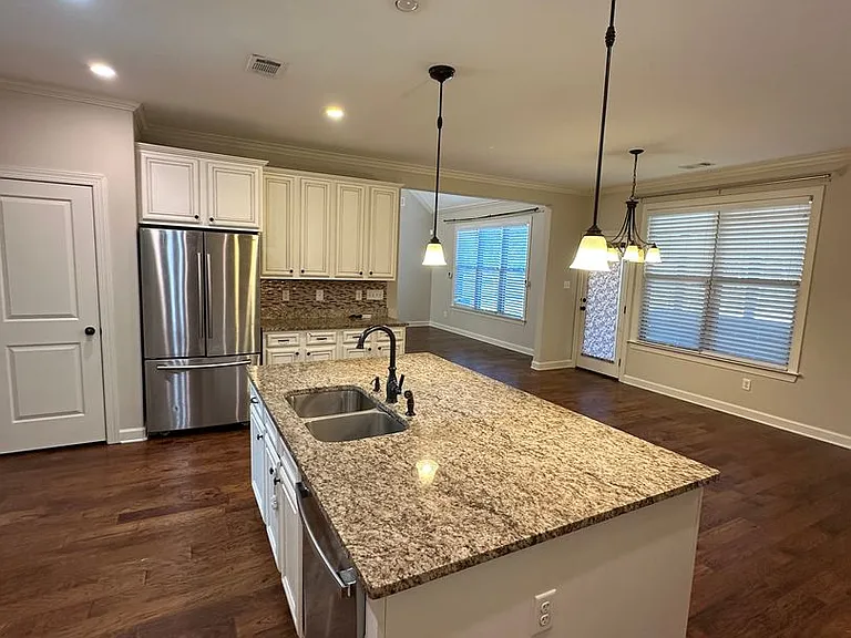 7294 Old South Dr — Photo 6