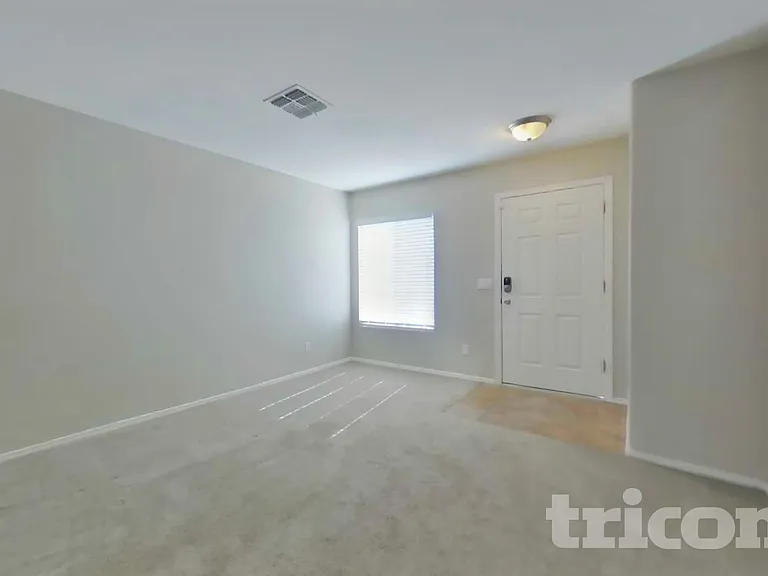 11934 N Olive St — Photo 3
