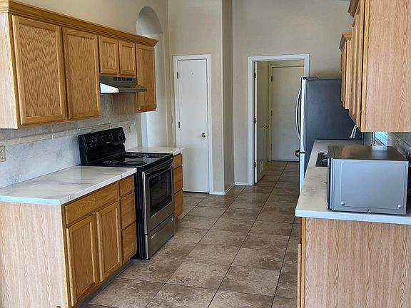 5th image of 7954 N Atolia Dr