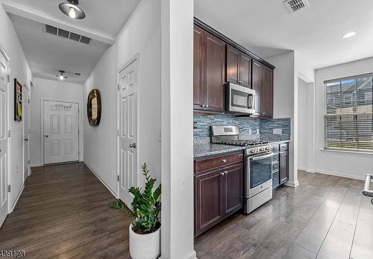 19A Tippet St — Photo 15