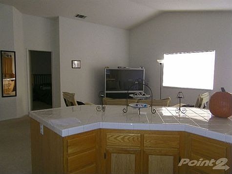 View og the living room from the kitchen.