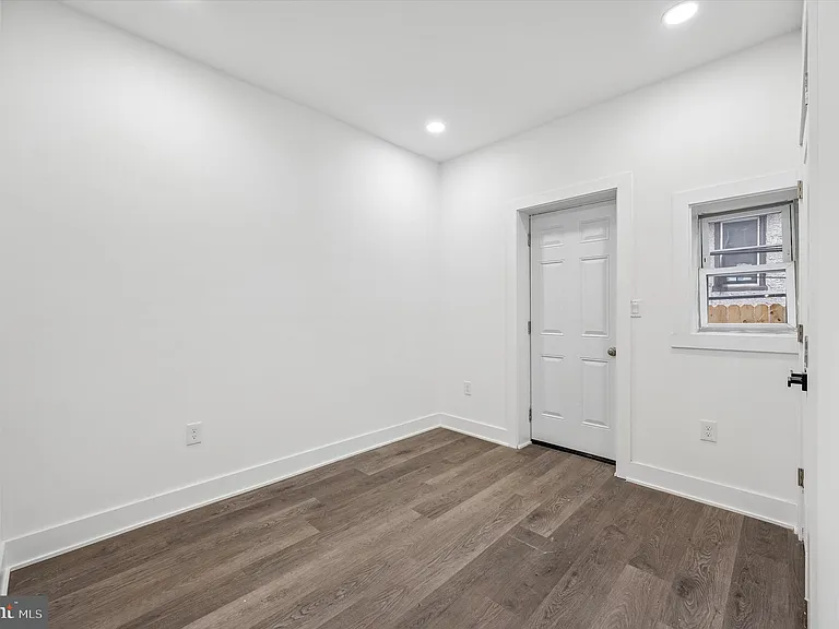 5719 Cambridge St #1 — Photo 14