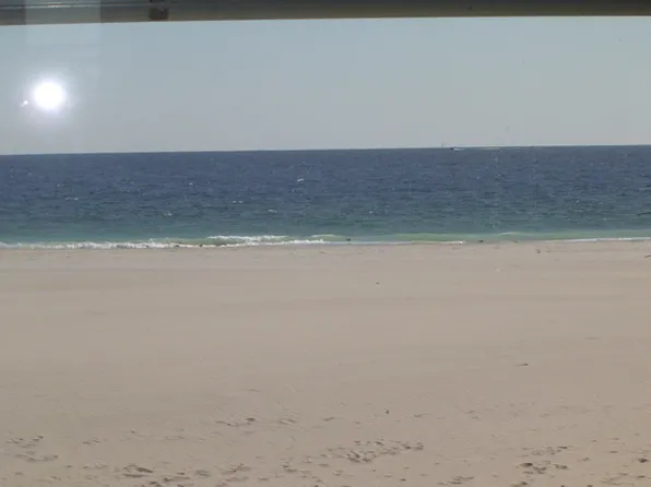 133 Beach 120th St APT 1D, Rockaway Park, NY 11694