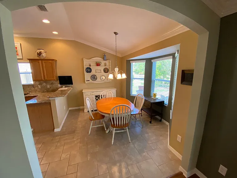1135 Barker Way — Photo 9