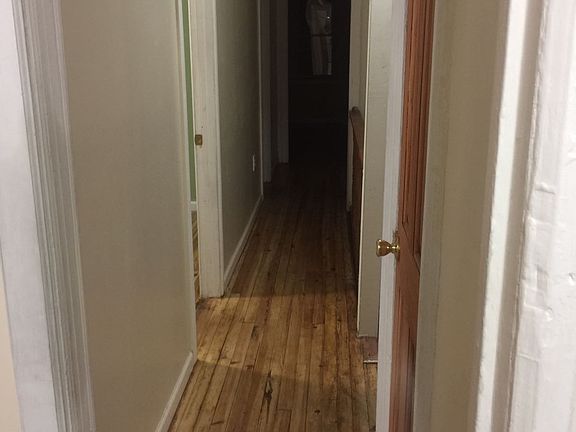 3rd image of 11804 107th Ave #2