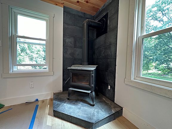 4th image of 165 Melat Ln