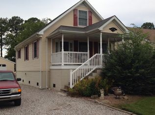 13 Freeman Dr, Poquoson, VA 23662
