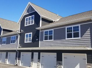 400 W Saint Joseph St #450-05, Green Bay, WI 54301