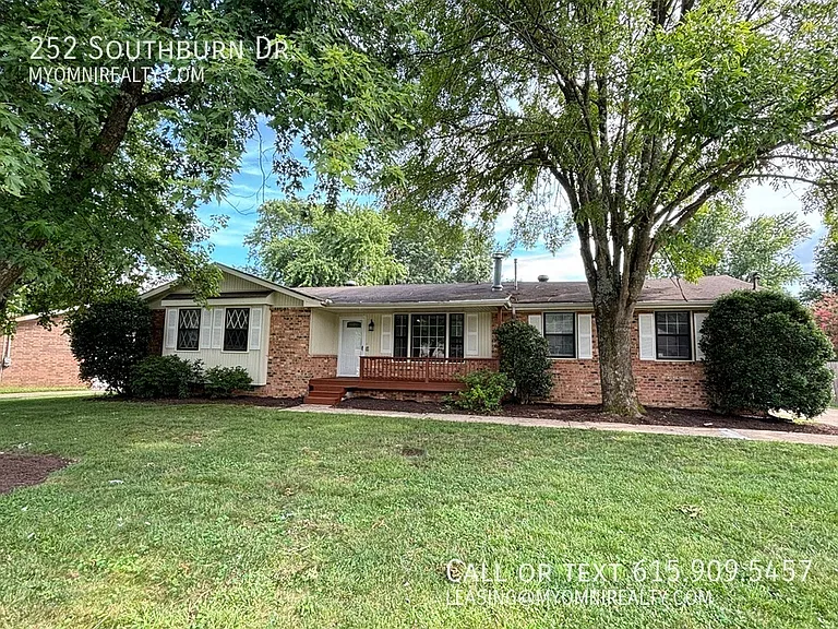 252 Southburn Dr — Photo 1