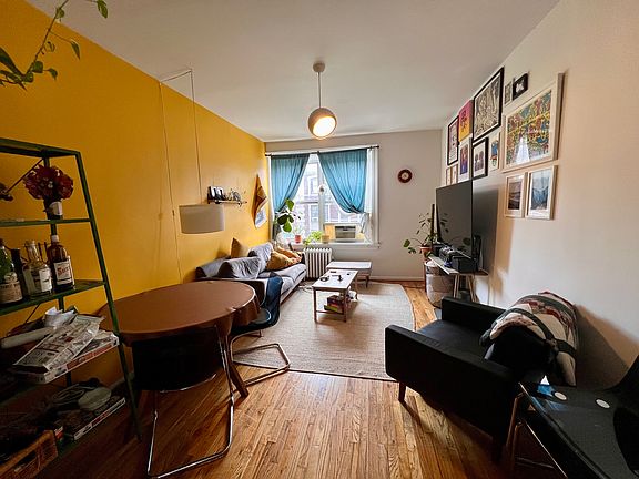 2nd image of 1137 President St #1C