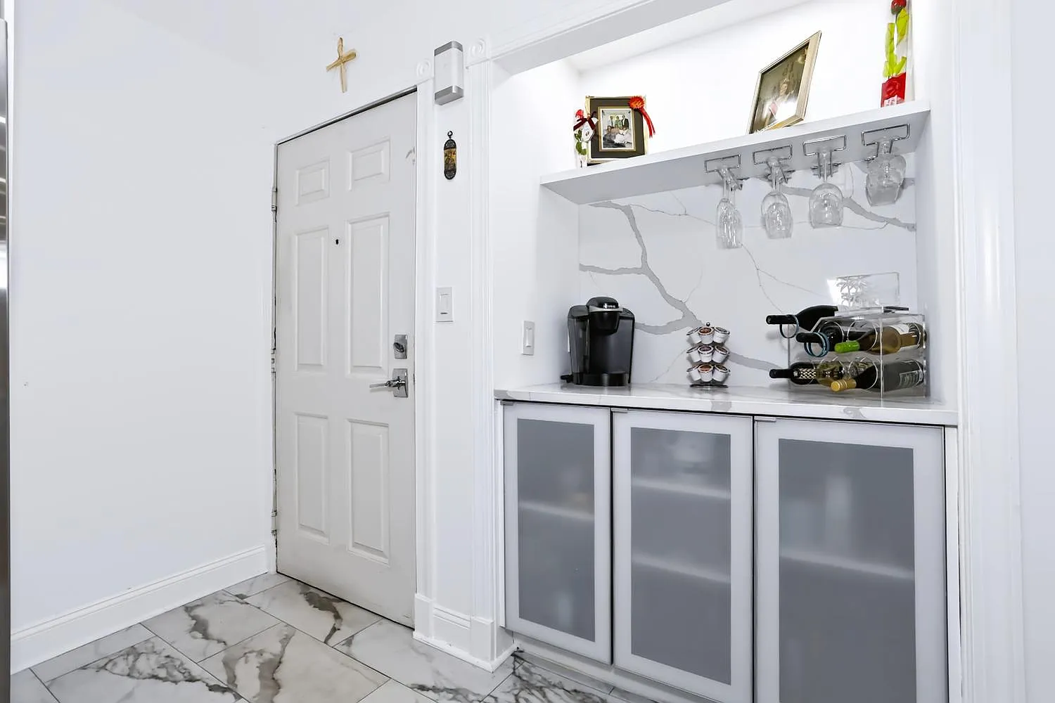 1 bed, 730 sqft, $2,500 — Photo 3
