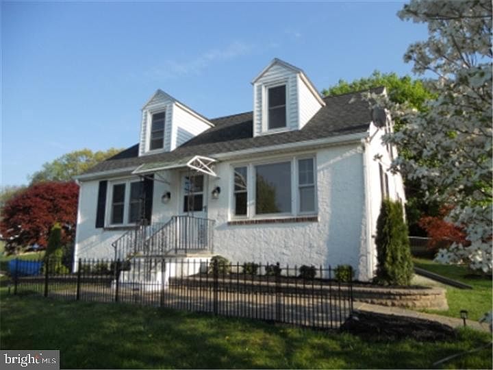 1st image of 3714 Louanna Ave