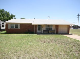 5037 52nd St, Lubbock, TX 79414
