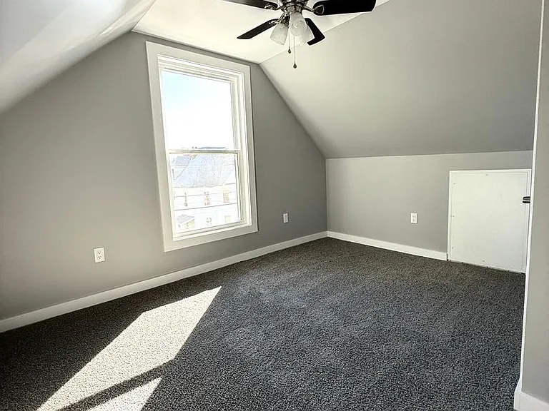 176 Smith Ave — Photo 24