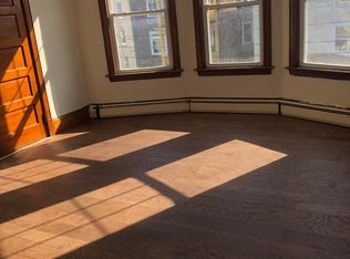202 Pine St APT 3, Lewiston, ME 04240